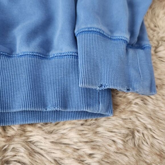 O'Neill Surf Light Blue Distressed Crewneck Sweatshirt Women's Size Medium - Picture 2 of 12
